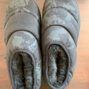 WOMEN'S SOREL GO™ - BODEGA RUN SLIPPER